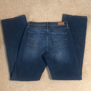Levi’s perfectly slimming bootcut stretch jeans 28